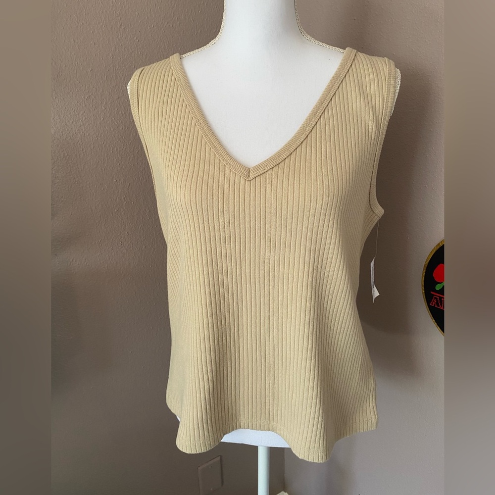 Old Navy Ribbed V-Neck Tank